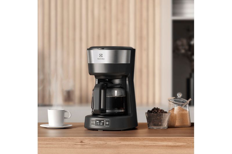Cafetera-Electrolux-ECM25-1.2L