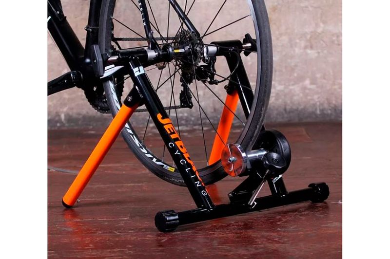 Rodillo-de-Entrenamiento-con-Resistencia-Magnetica-Jetblack-JBTS1V2
