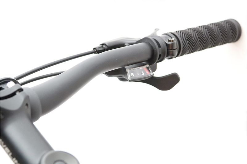 Bicicleta-FX7000-CUADRO-17-Alumino-BlancoRojo-Avelino