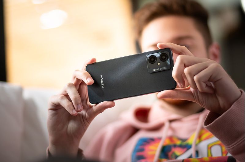 Celular-Noblex-N62-64GB-13MP-Negro