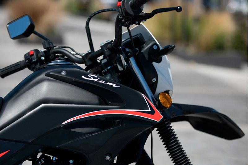 Motocicleta-Siam-Nomad-150-Negro
