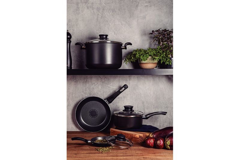 Bateria-de-Cocina-Tramontina-Paris-9-Piezas-Negro