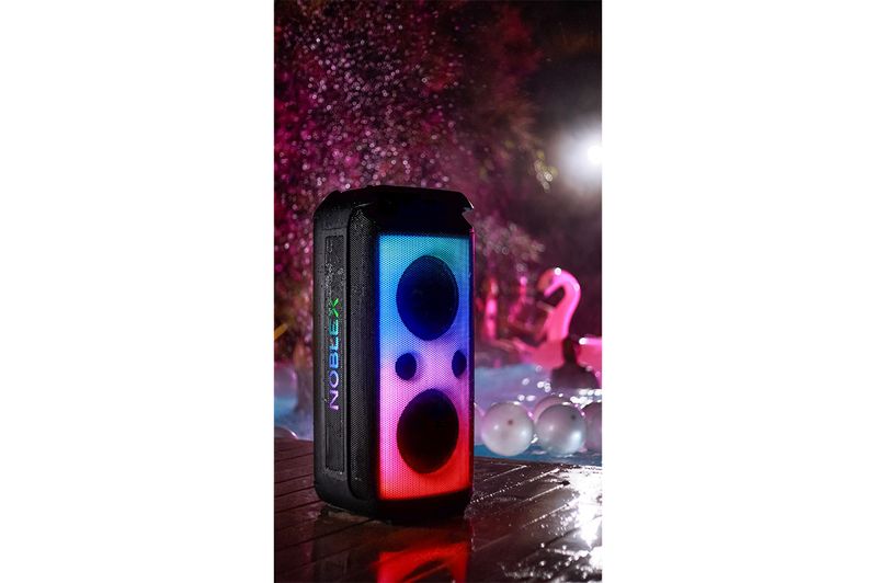 Parlante-Torre-Portatil-Noblex-MNX1800-9800W