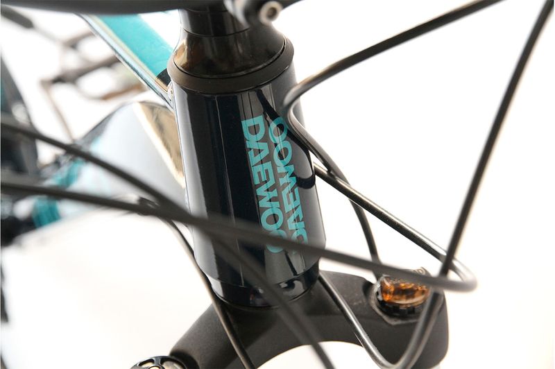 Bicicleta-MTB-Daewoo-Tokio-3.0-Plus-R29-M_L-Celeste-Negro_0003_frente.jpg