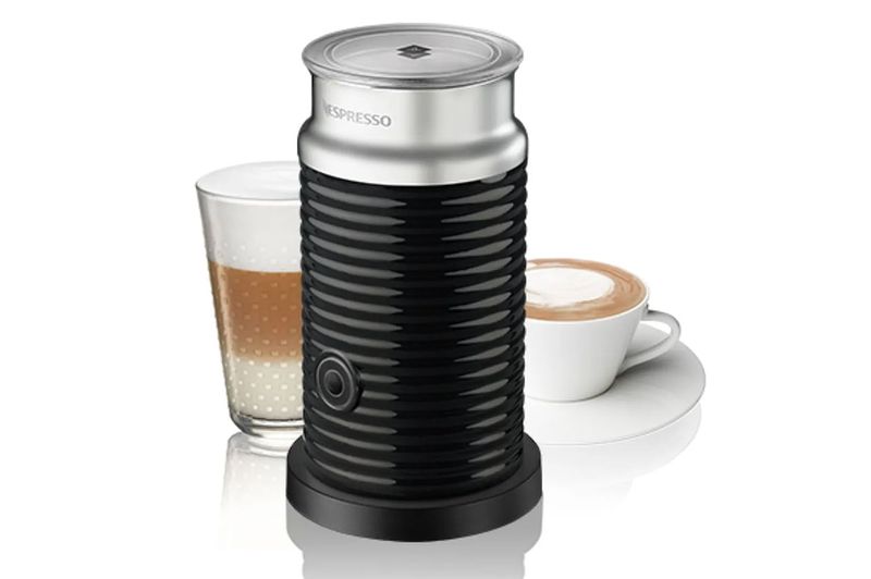 CafeteraNespressoEssenzaMiniC220V