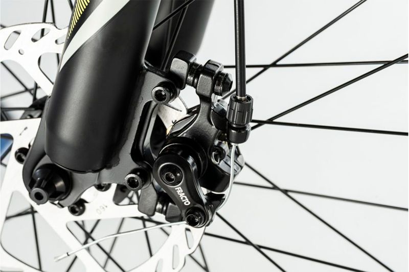 Bicicleta R29 Futura Cheetah 5189 21V Negro_Amarillo_0001_Cheetah-WEB-AMARILLA-DETALLES-00032-1024x683