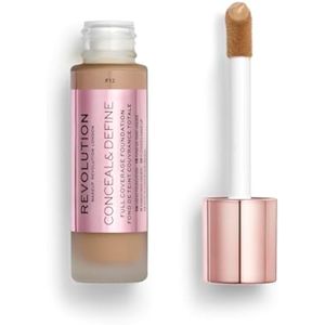 Revolution Beauty, Conceal &amp; Define base, cobertura completa, acabado mate de larga duración,