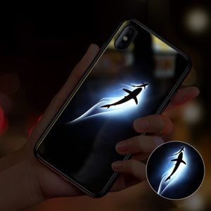 Funda con luz LED para iPhone 12 Pro Max, cubierta trasera de vidrio templado que brilla