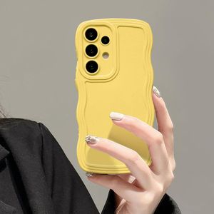 UEEBAI Funda con marco ondulado para Samsung Galaxy A14 5G, bonito marco ondulado, ajuste delgado, a