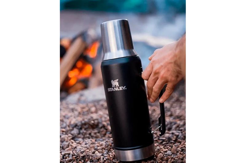 Termo Mate Stanley 10297-020 1.2Lt Negro
