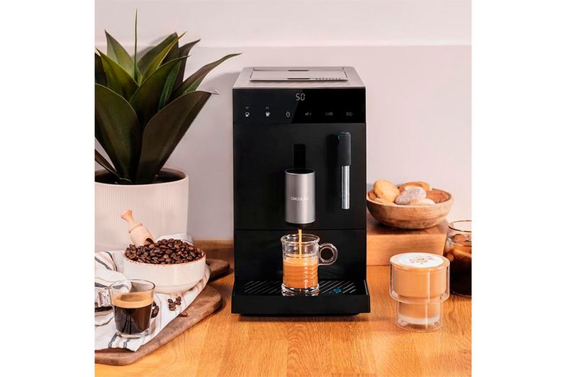 Cafetera Cecotec Cremmaet Compact Steam 1.1Lts Negro