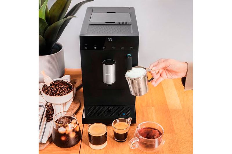 Cafetera Cecotec Cremmaet Compact Steam 1.1Lts Negro