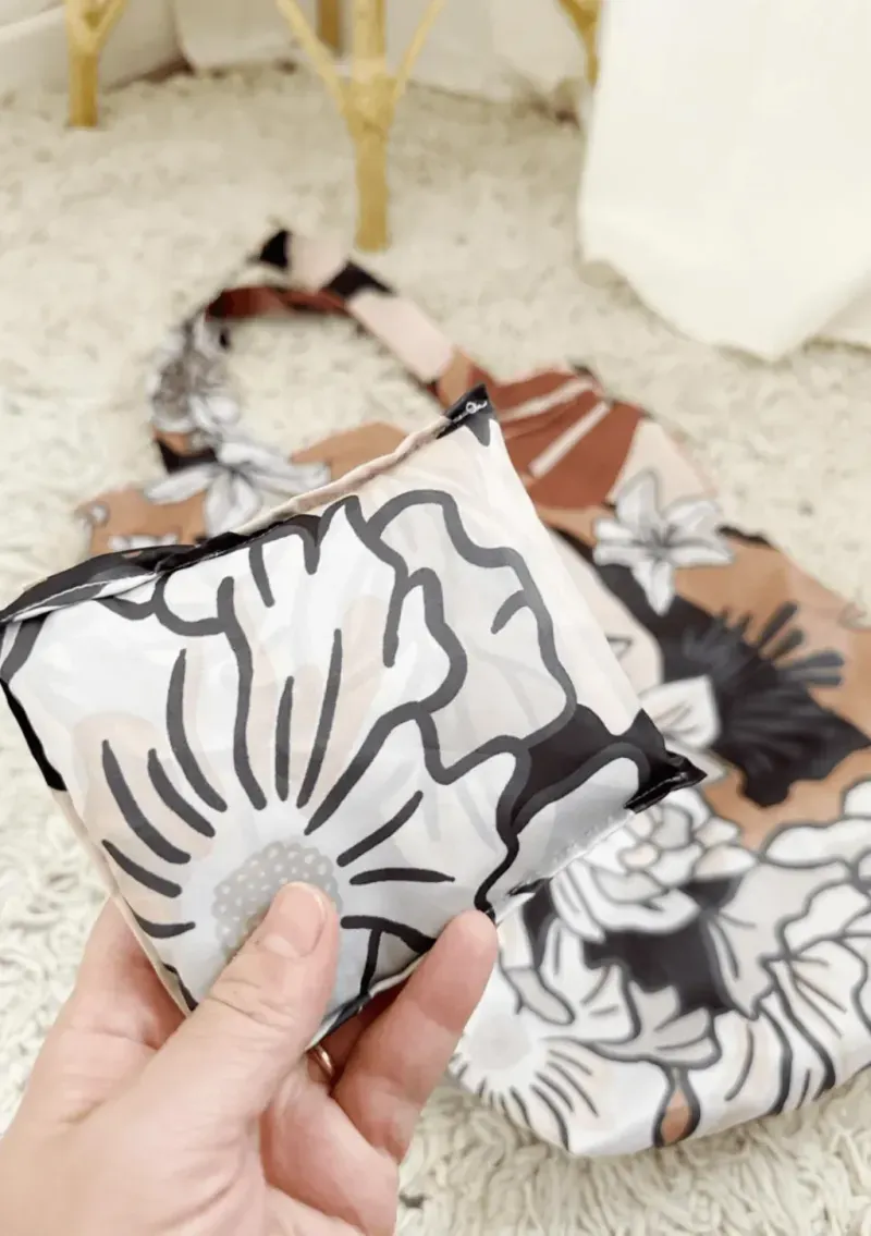 Tote bag - Diseño exclusivo Flores Neutro Neutros - Haya Paz