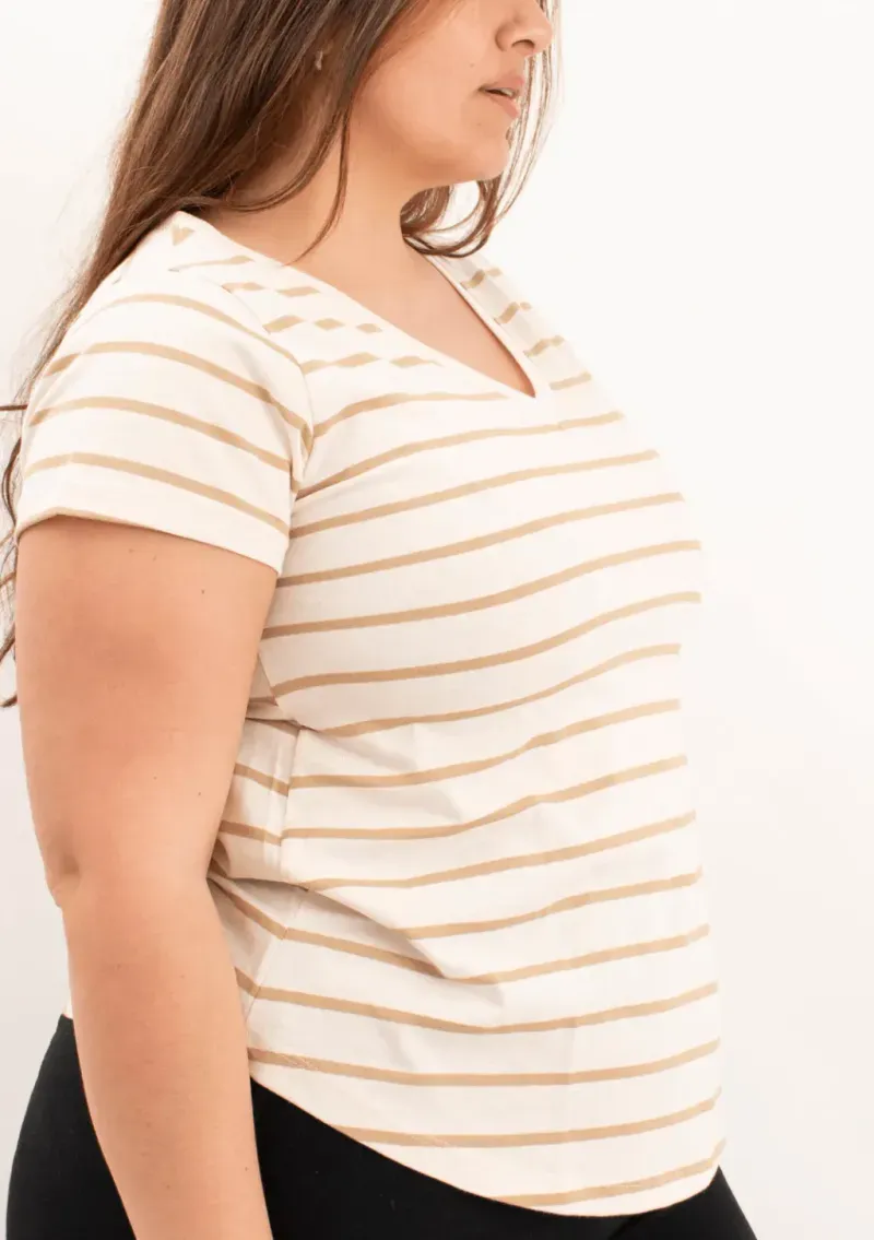 Remera de algodón rayada escote V - Lena beige Talle M - Haya Paz