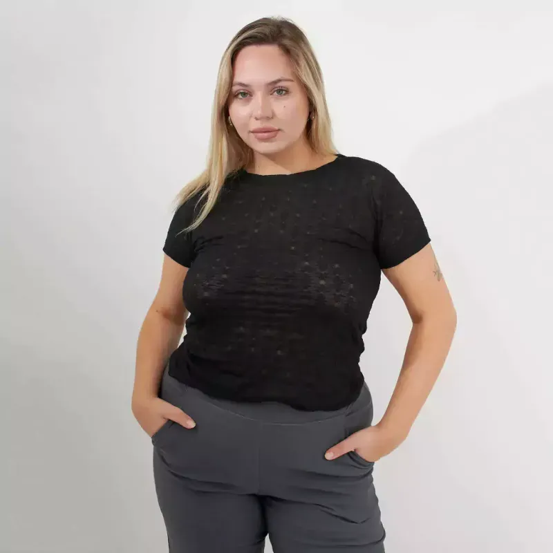 Remera Elena - Negro de encaje Talle M - Haya Paz