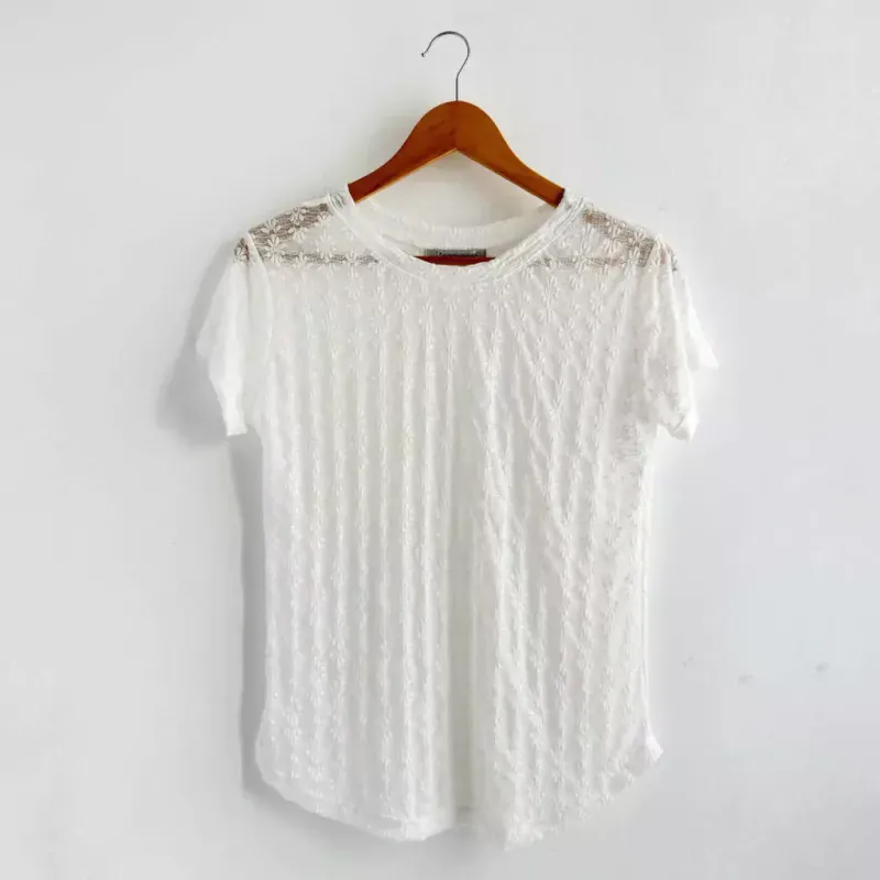 Remera Elena - Blanco de encaje Talle M - Haya Paz