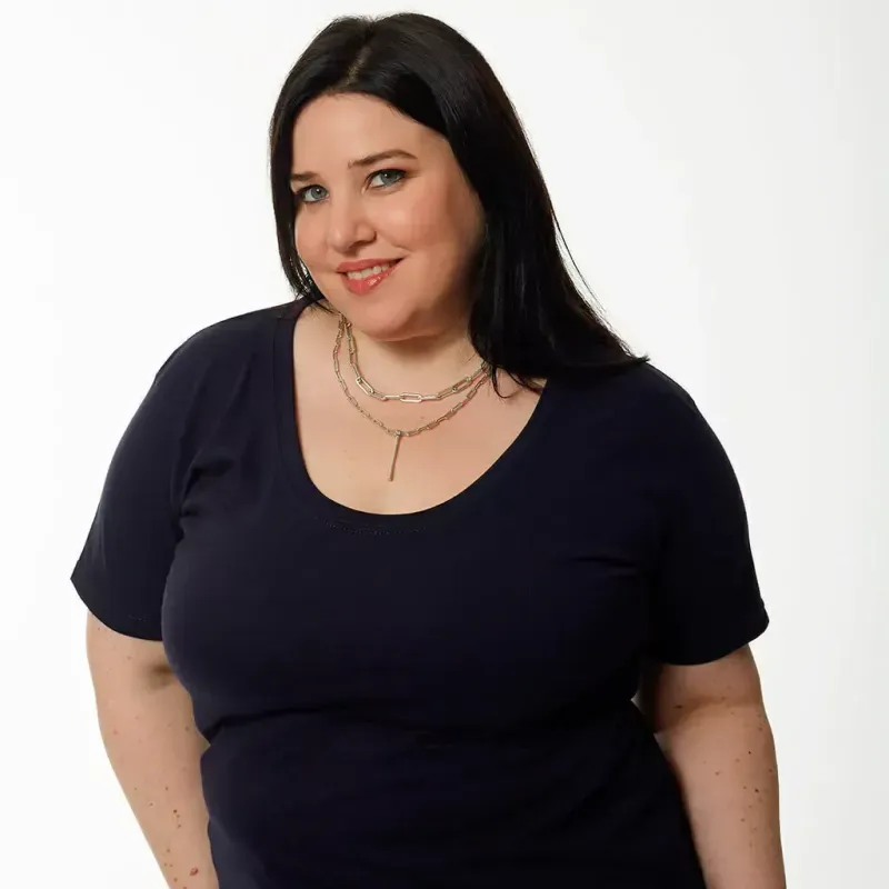 Remera básica - Azul marino Talle L - Haya Paz