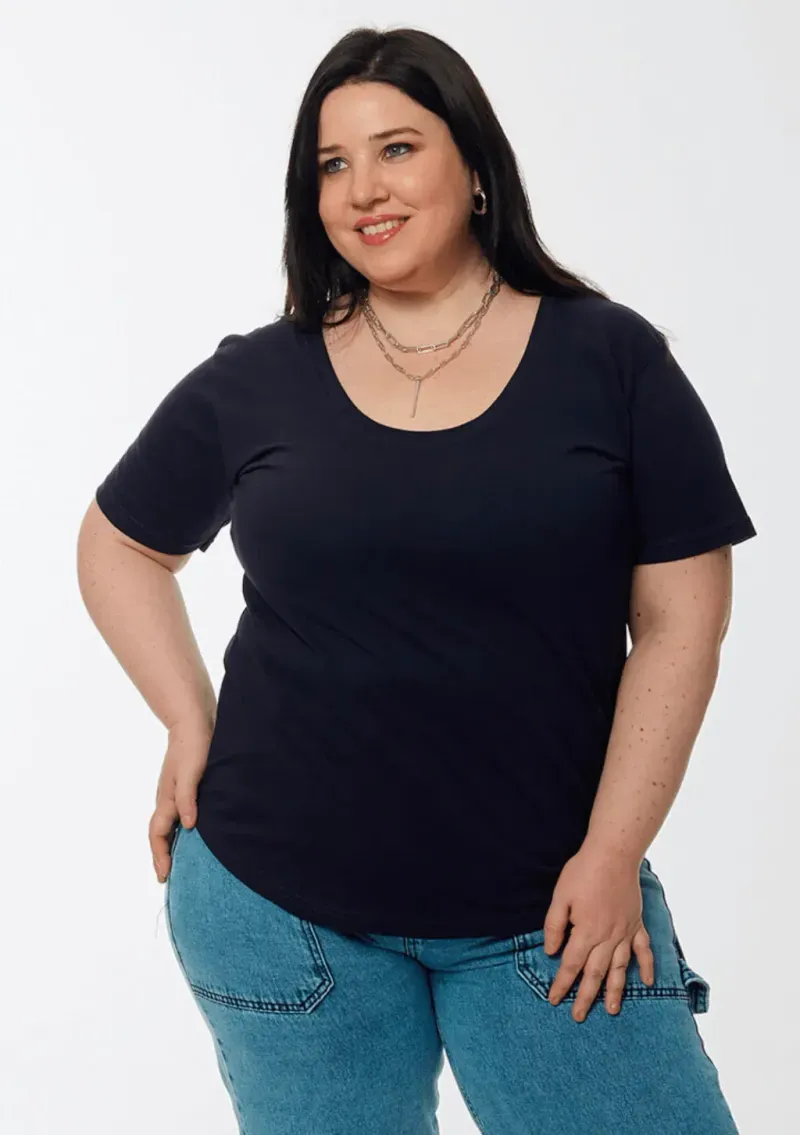 Remera básica - Azul marino Talle L - Haya Paz