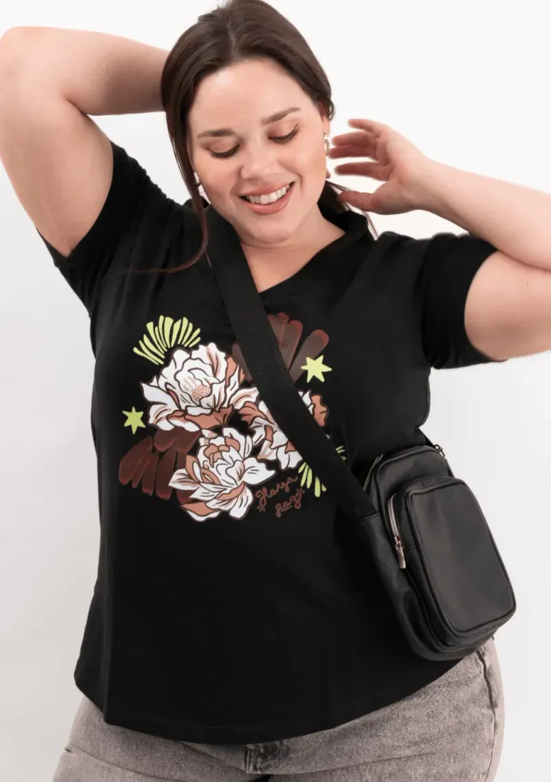 Remera de algodón escote redondo - Flores Dubai Talle L - Haya Paz
