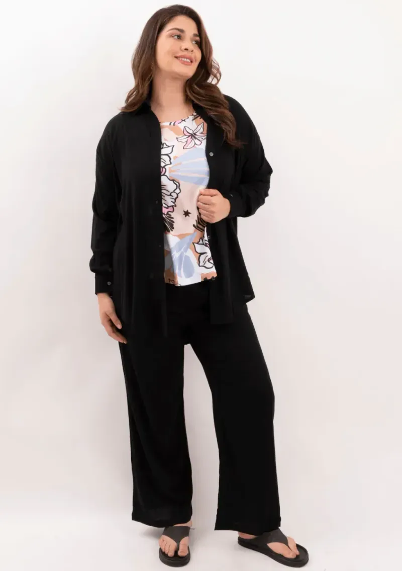 Remera de modal soft - Susan Estampa excl. flores celeste Talle M - Haya Paz
