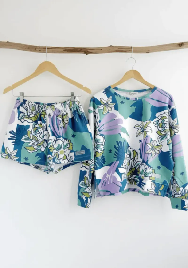 Short de rústico - Elsa con estampa excl. Flores Verde Talle M - Haya Paz