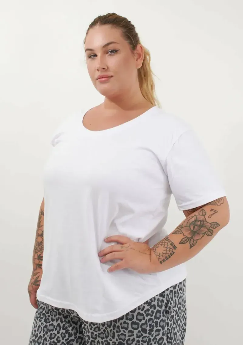 Remera básica manga corta - Blanca Talle L - Haya Paz