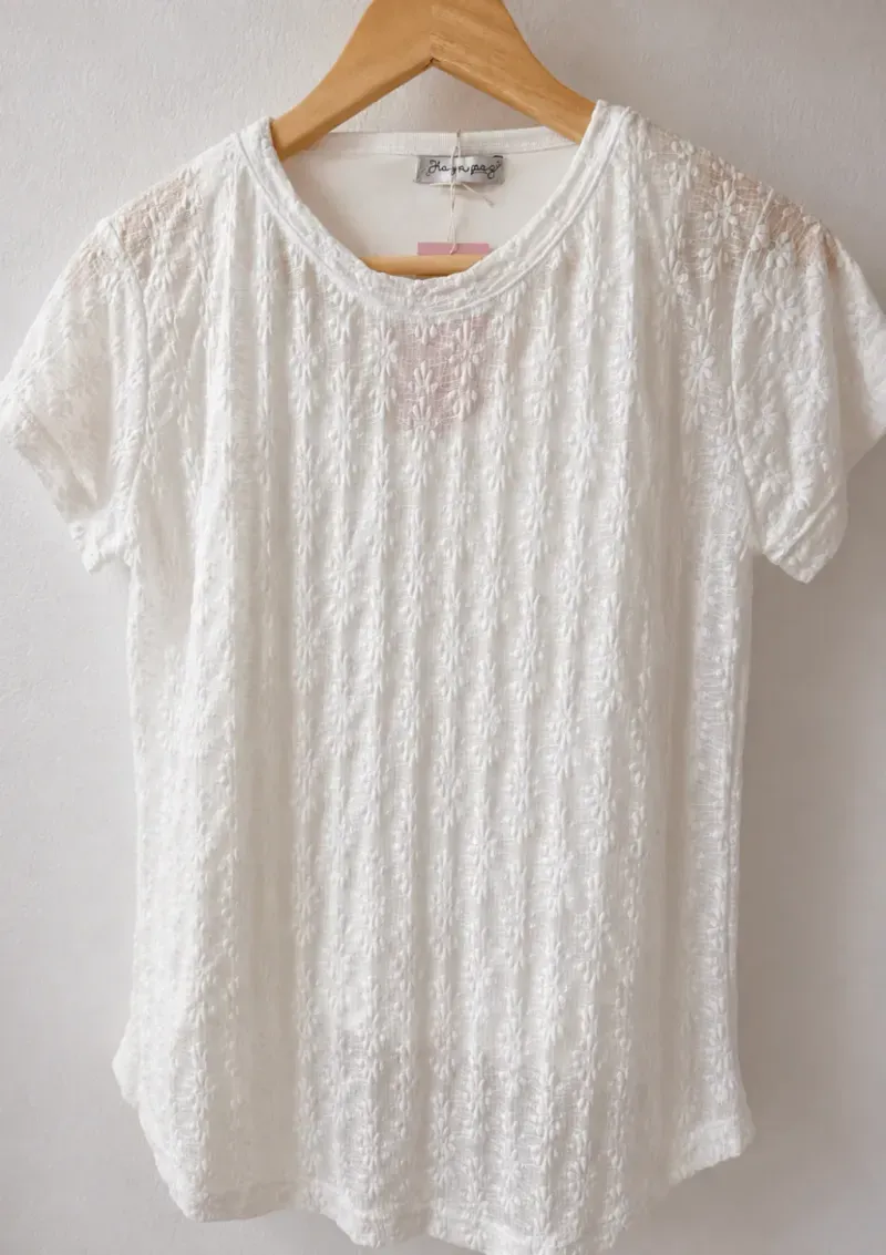 Remera de encaje + musculosa- Elena Blanco Talle L - Haya Paz