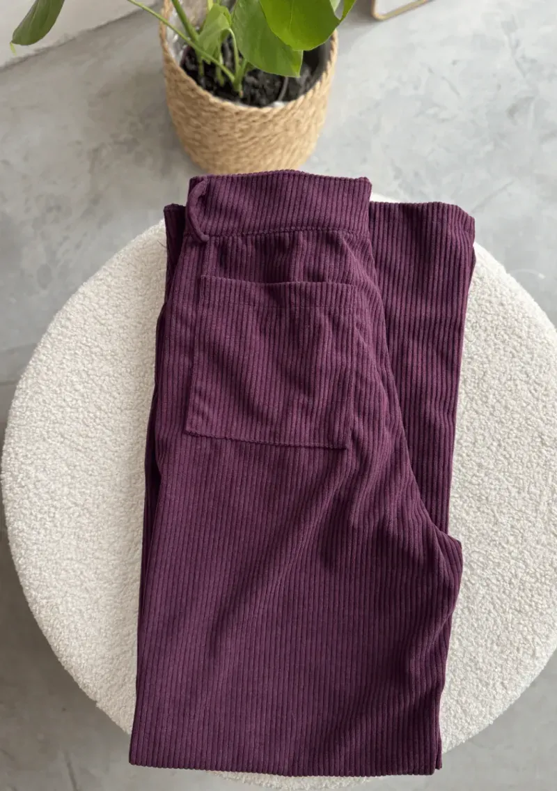 Pantalón de corderoy - Borgoña Talle L - Haya Paz