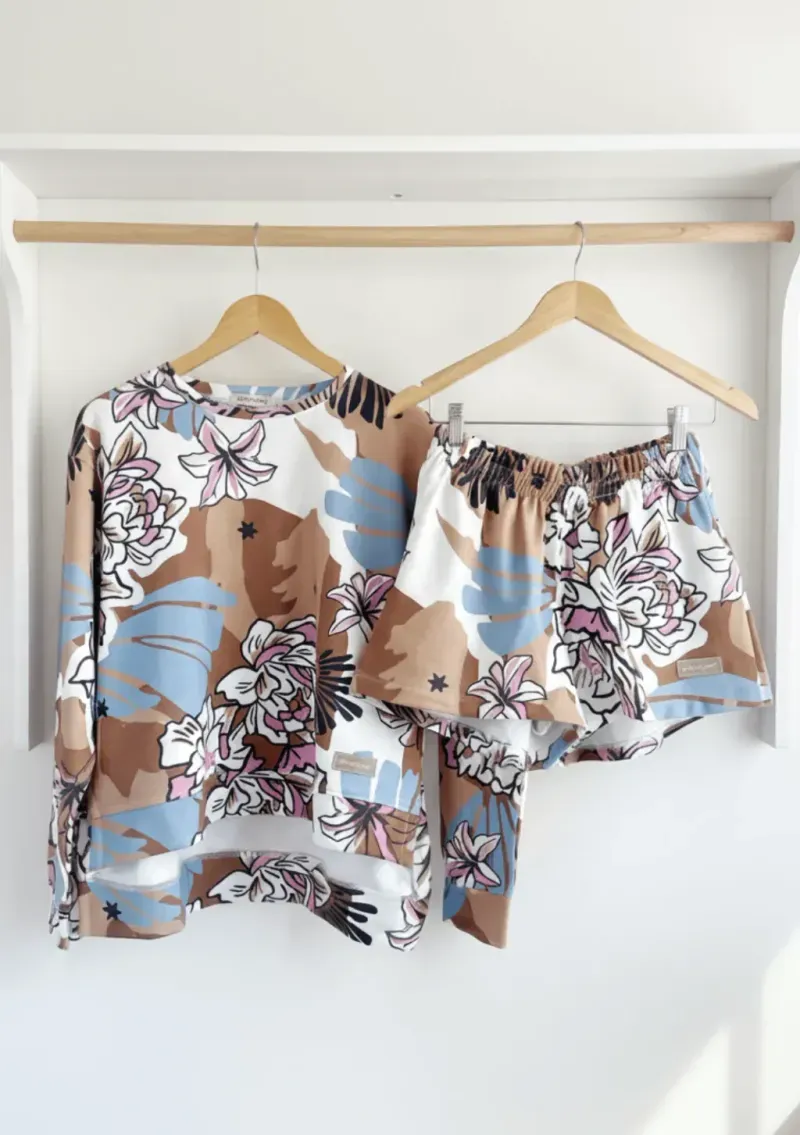Short de rústico - Elsa con estampa excl. Flores Celeste Talle M - Haya Paz