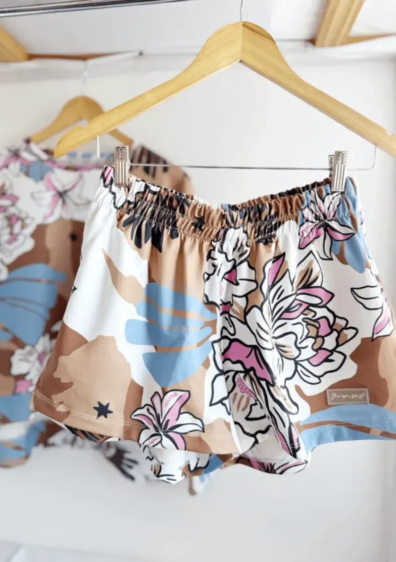 Short de rústico - Elsa con estampa excl. Flores Celeste Talle M - Haya Paz