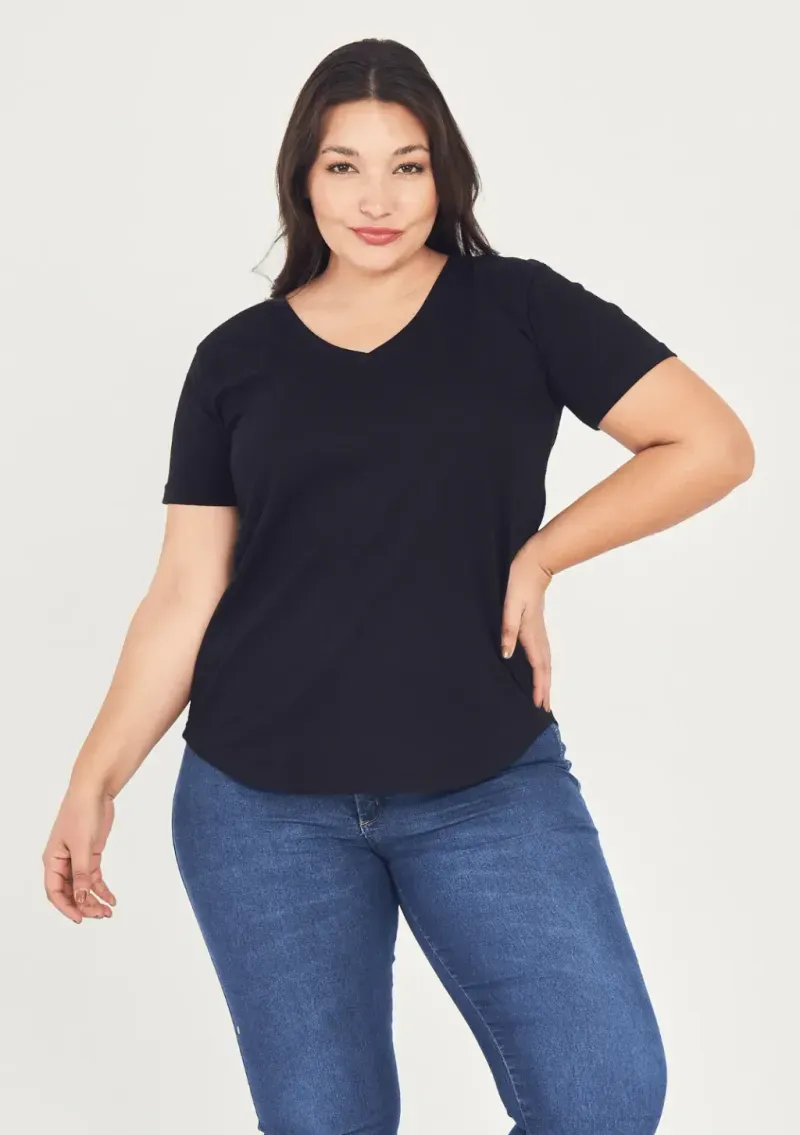 Remera básica manga corta escote V - de algodón negro Talle M - Haya Paz