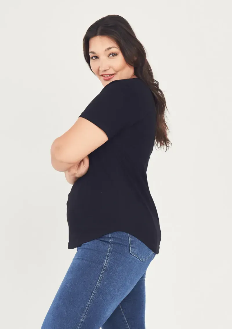 Remera básica manga corta escote V - de algodón negro Talle M - Haya Paz