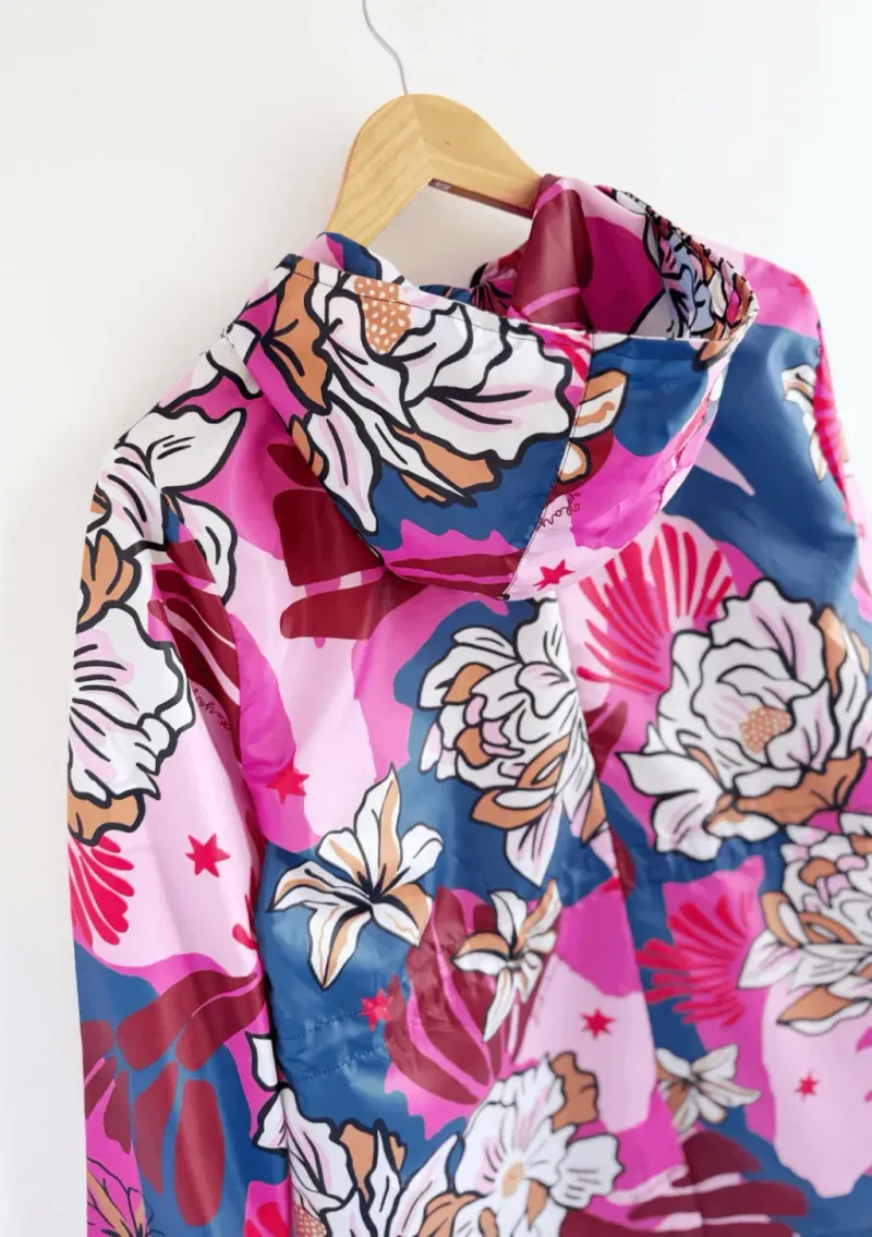 Piloto Alicia de cire - Estampa flores azul y rosa Talle 3XL - Haya Paz