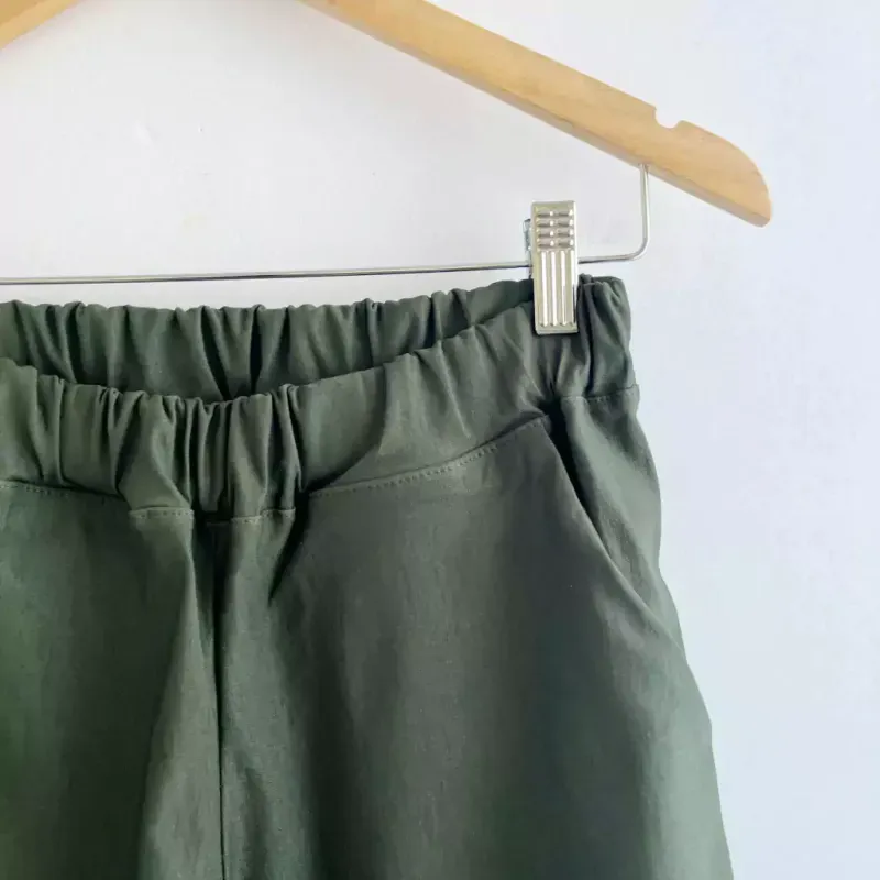 Pantalón Cami - Verde militar Talle L - Haya Paz