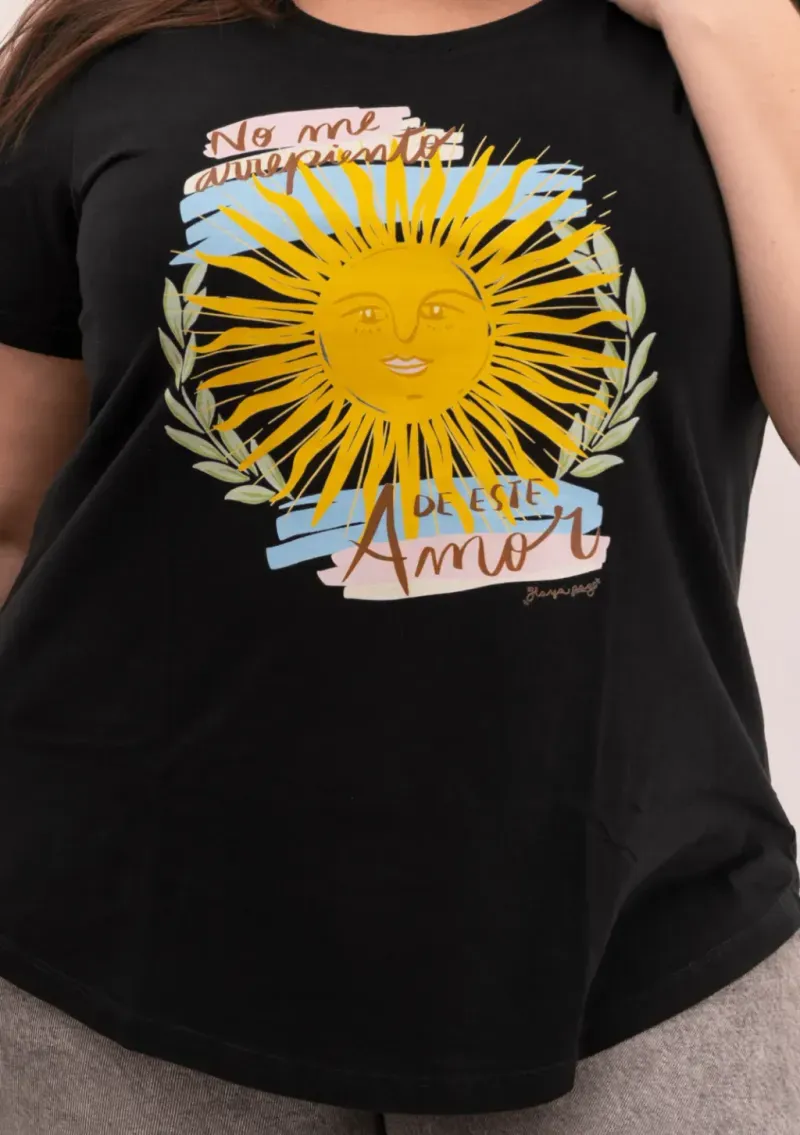 Remera de algodón escote redondo - Cápsula Arg. Sol Talle L - Haya Paz