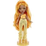Muñeca Rainbow High Meena Fleur con Accesorios
